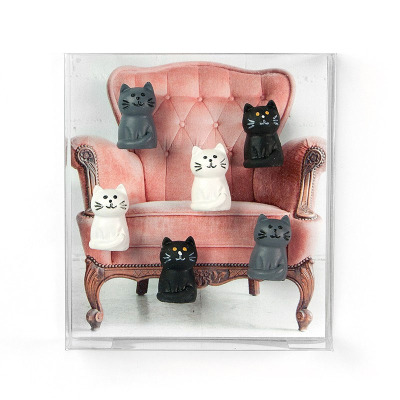 Gift box with 6 magnetic cats for the fridge or whiteboard from Trendform Magnets