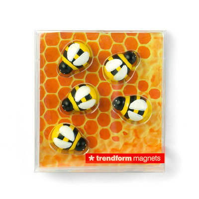 Trendform make such nice wrapping - you get the Honey Bee magnets in a nice gift box.