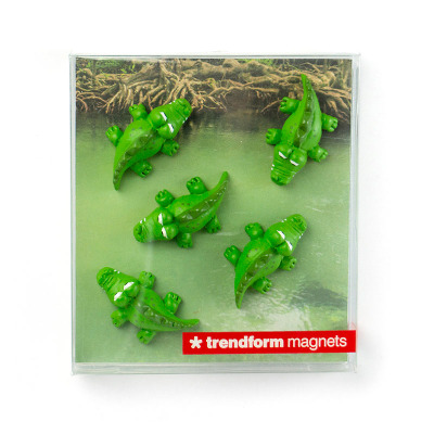 You get your Trendform CROC magnets delivered in a nice gift box. The perfect gift for yourself or for the host or hostess.