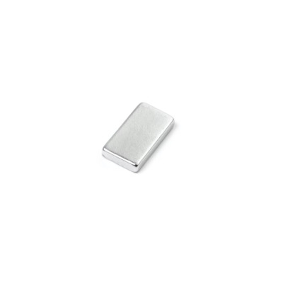 Strong block magnet, size 12x8x4 mm. with a strength of 2.65 kg. in a direct pull. The magnets are sold individually with large discount rates when buying 10 or more. 