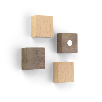 WOOD ROUND from Trendform are designer magnets. Come in a gift box with 2 shades of brown. Model FA3141