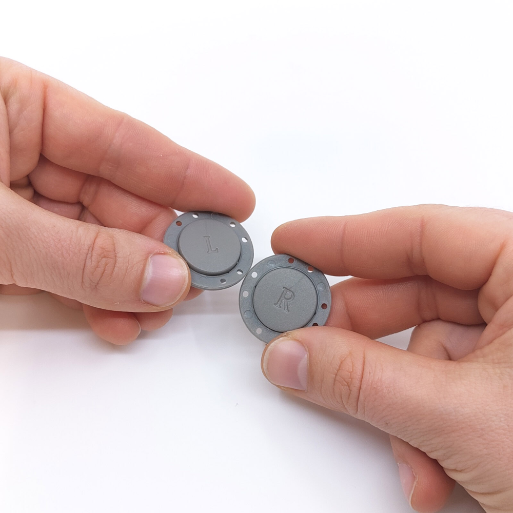 Magnetic button 26 mm., Grey