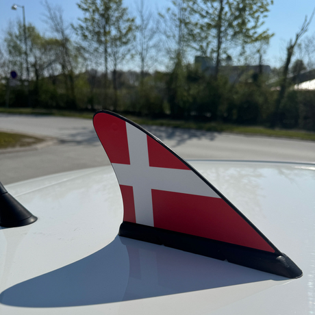 Flag for the car 19x14 cm. (Denmark) - Magnetic